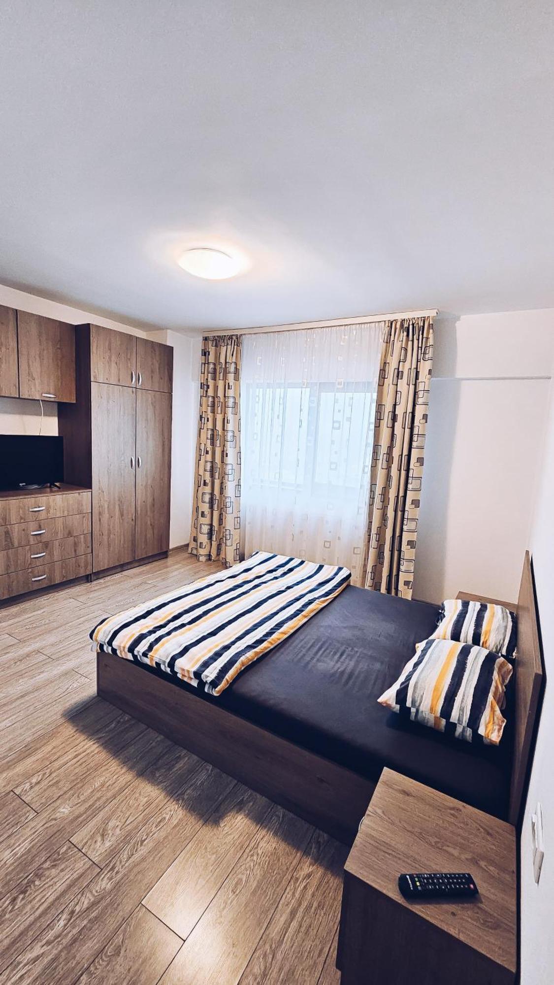 Râmnicu Vâlcea Apartament Dem Radulescu 3 Camere! מראה חיצוני תמונה